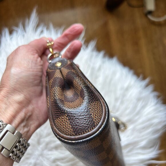 Louis Vuitton Eva Damier Ebene Pre-loved - Picture 6 of 15